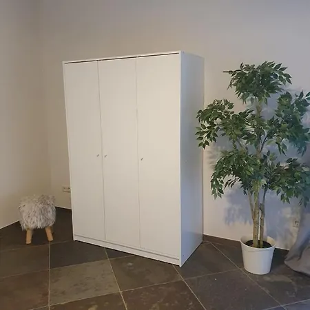 Apartment Ferienwohnung *